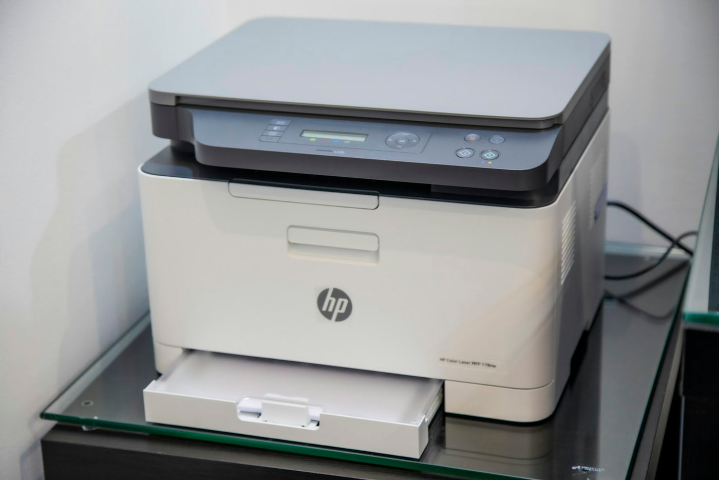 Impressora a laser em um escritório